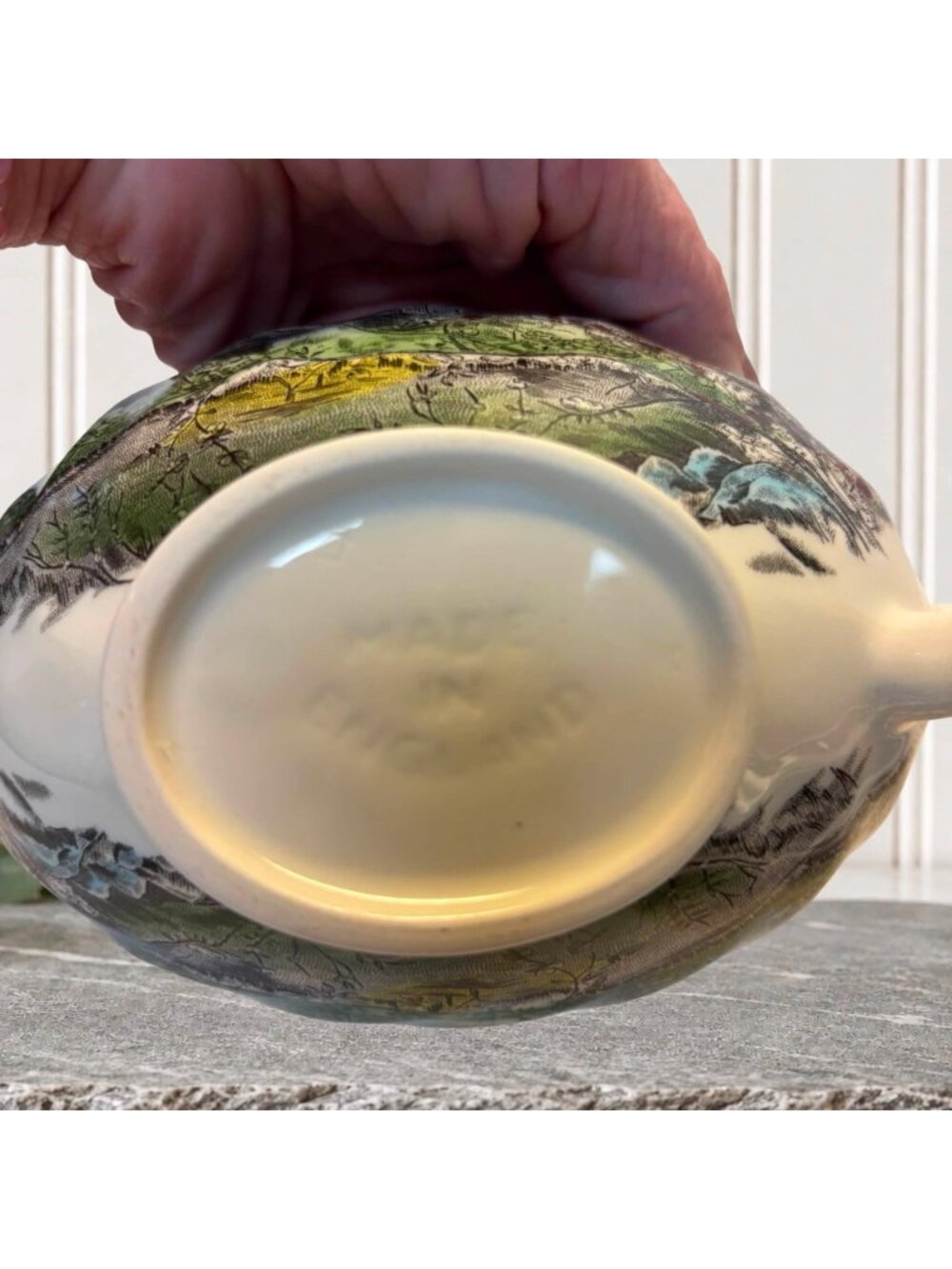 Johnson Bros The Friendly Village Gravy Boat W/ Underplate Made In England Vinta - Picture 2 of 8